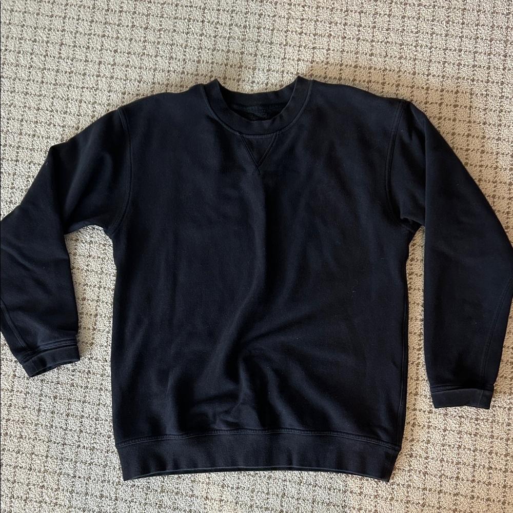 lululemon athletica Women’s Black Crewneck Sweater